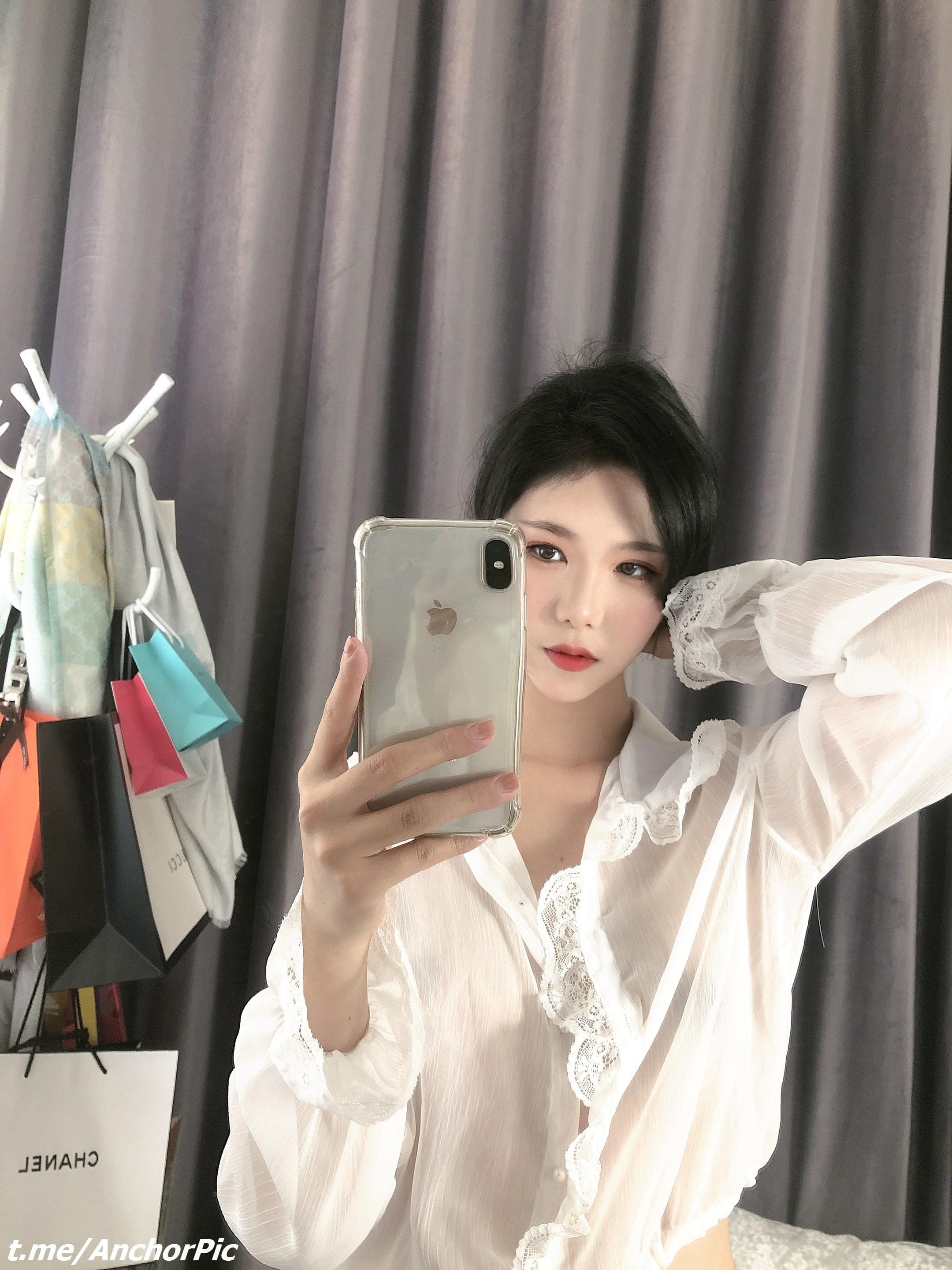 Douniang Lishi Slender Curves Private Session