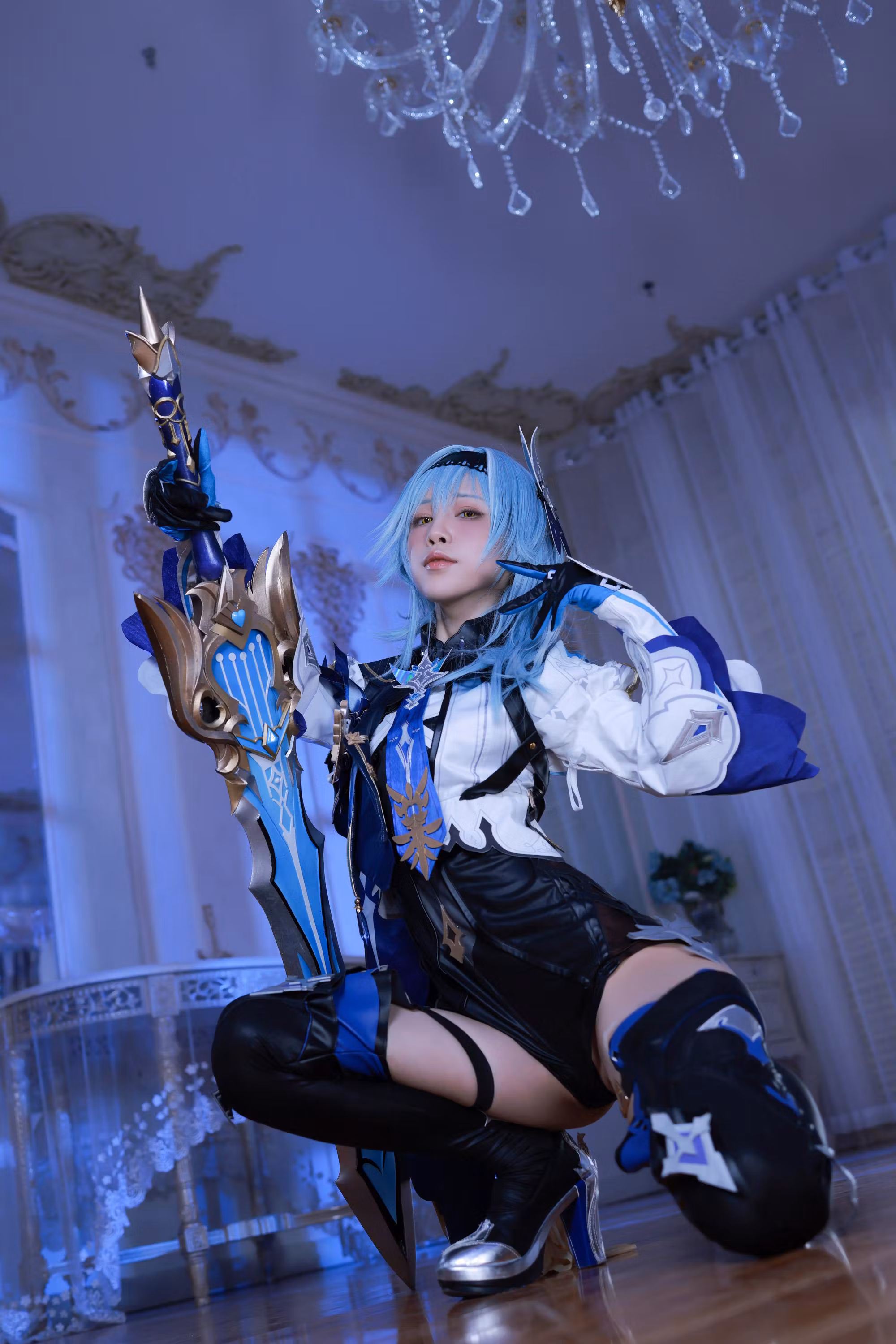 Aqua Eula cosplay Genshin Impact photoshoot