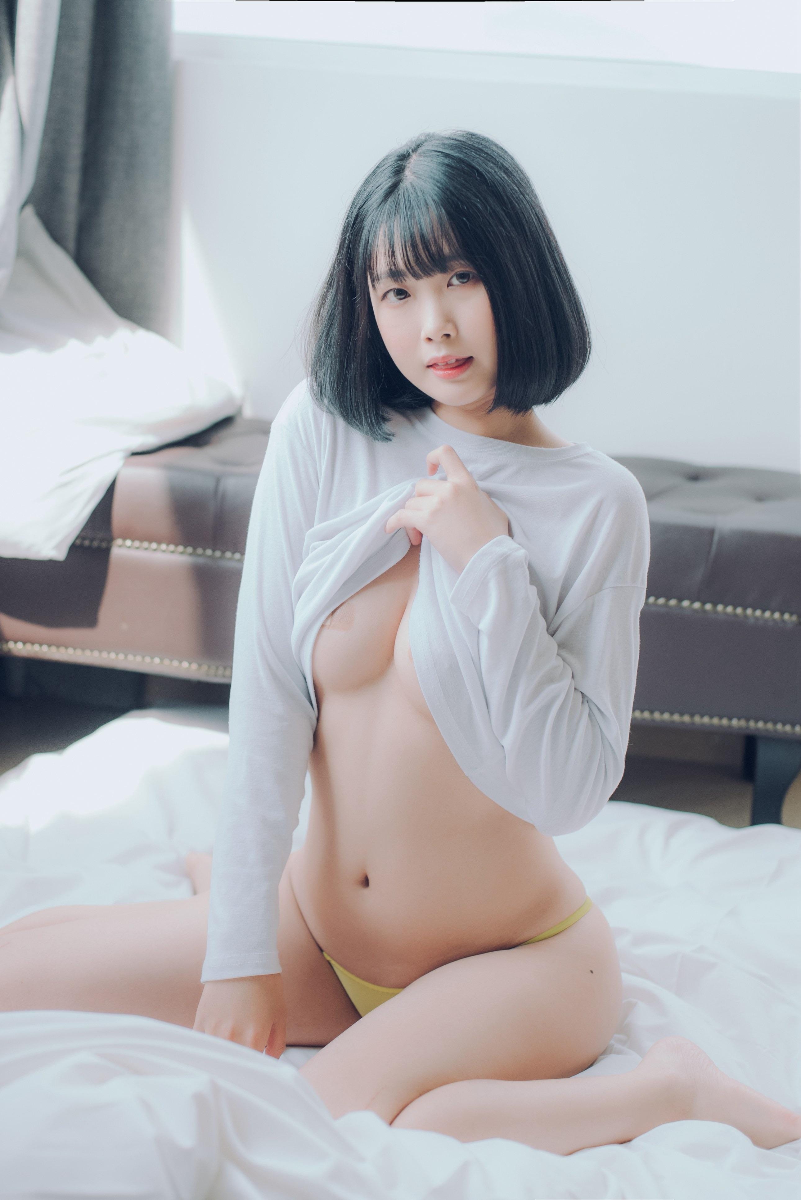 PURE MEDIA Vol.080 Leechu Korean Model bedroom 75P