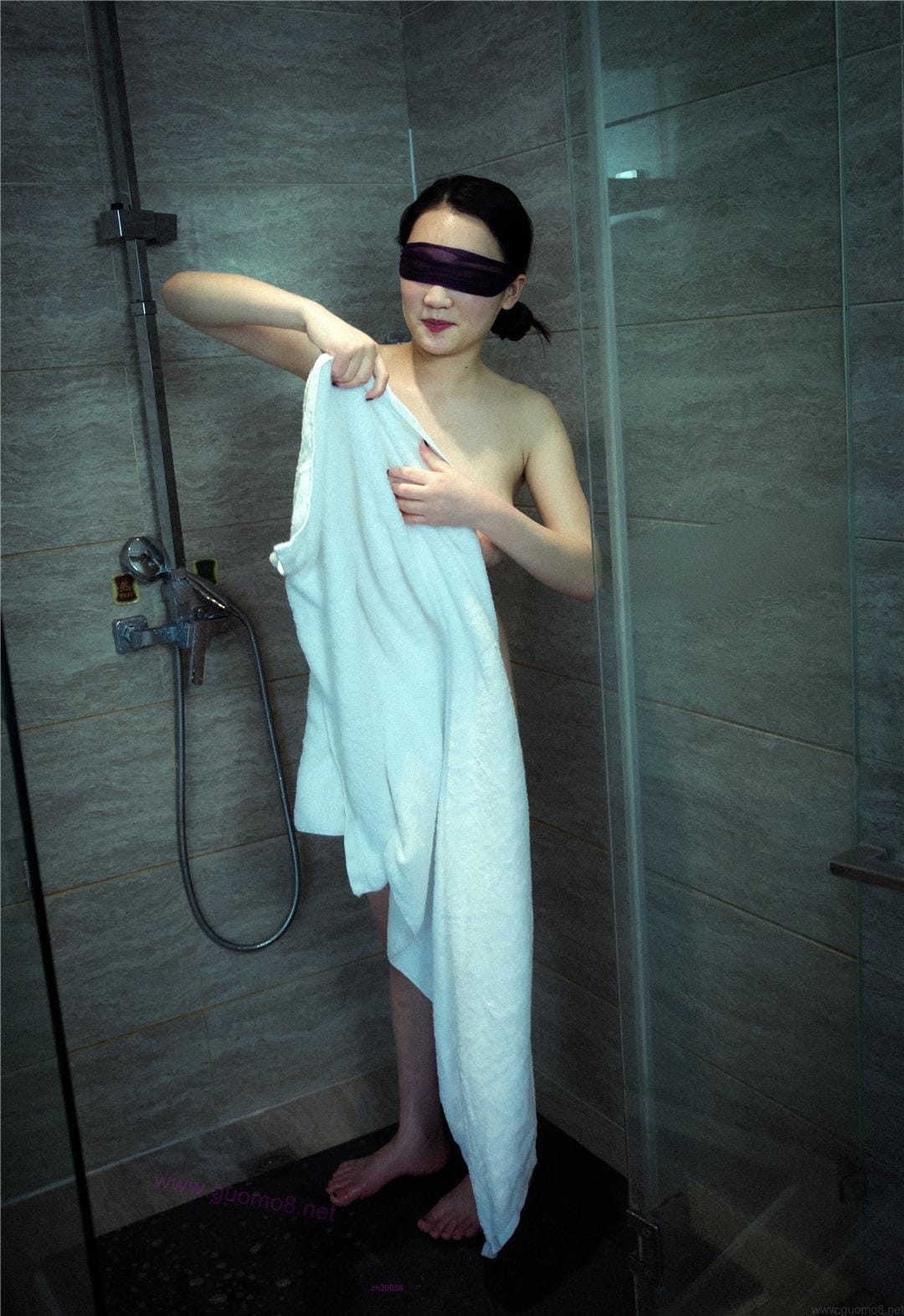 Intimate Home Session Zhang Xuexin Portrait